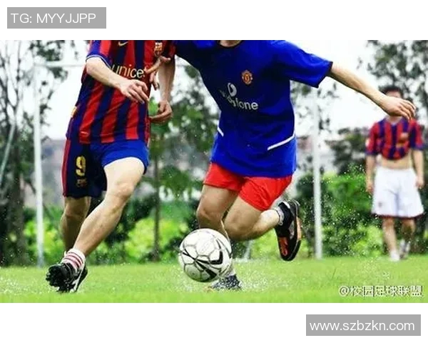 男生模仿足球明星经典动作姿势拍照技巧分享